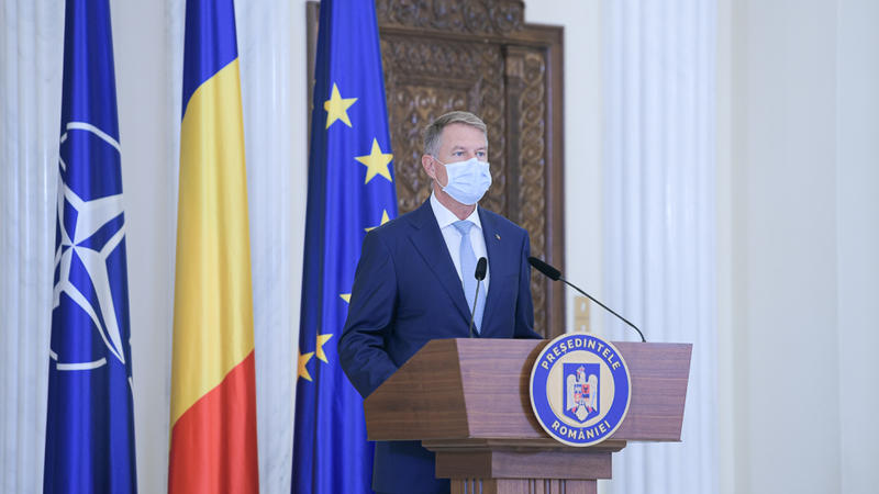 Patent before sensor Medici din Cluj decorați de președintele Iohannis pentru că ”luptă neobosit  pentru viață” în contextul pandemiei de Covid | www.actualdecluj.ro