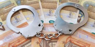 bani catuse evaziune fiscala romania franta