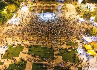 centrul municipiului Ungheni concert Holograf august 2025