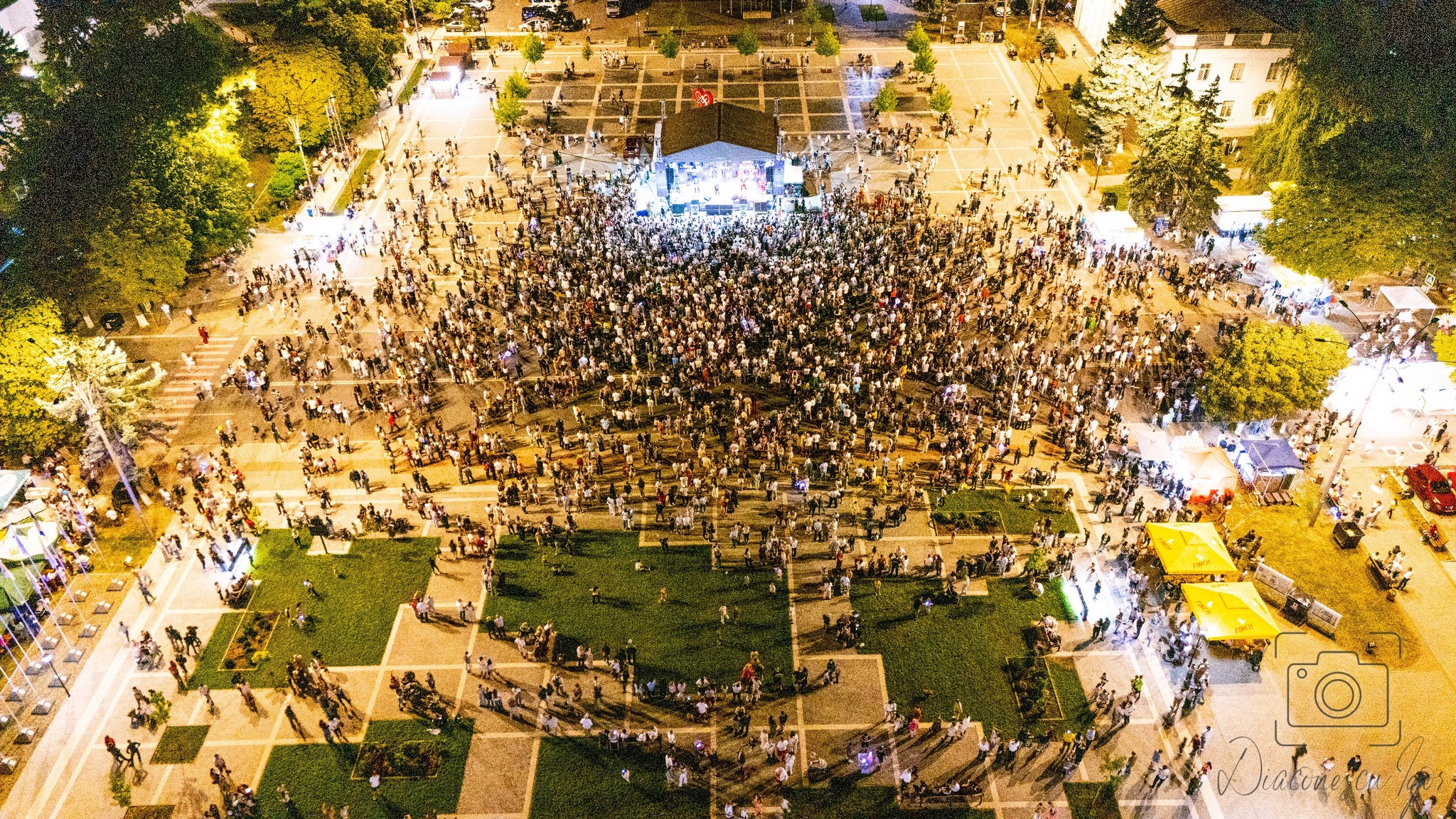 centrul municipiului Ungheni concert Holograf august 2025