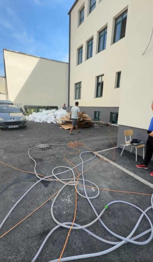 scoala bob lucrari aproape gata