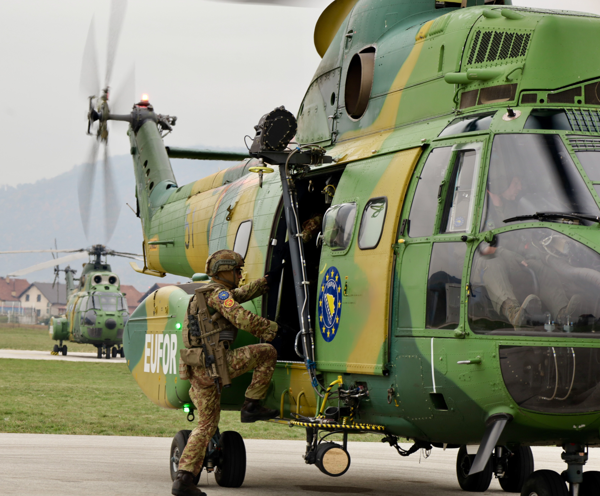 elicopter MApN, NATO, Baza Militara Campia Turzii