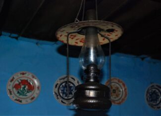 lampă cu petrol Negreni, sursa centrul Tradiții Clujene