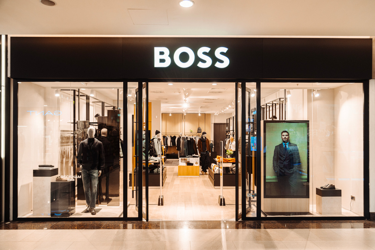 hugo boss, hugo boss la cluj