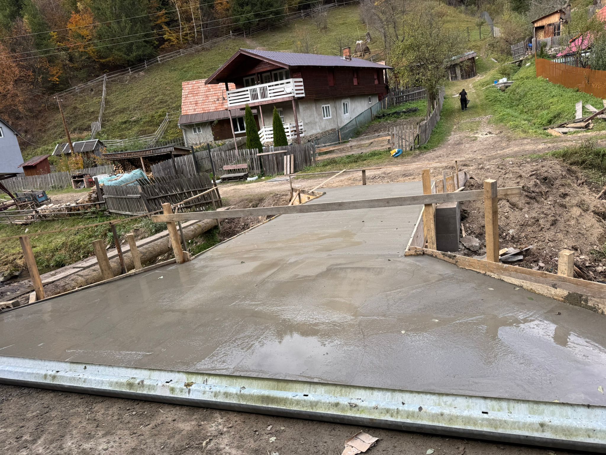 pod valea ierii fostul catun Caps tabara palatul copiilor