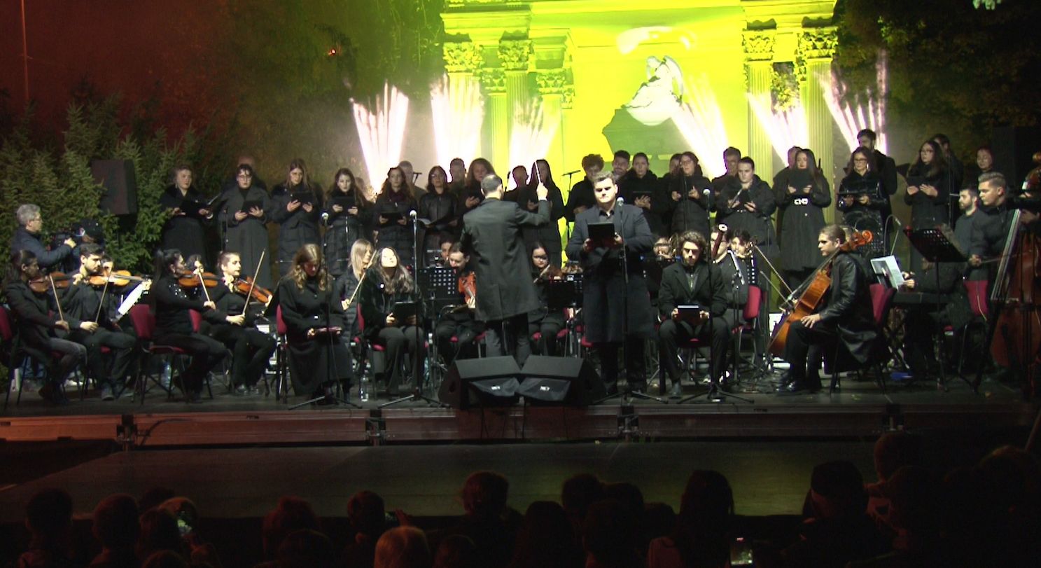concert luminatie cimitirul central cluj