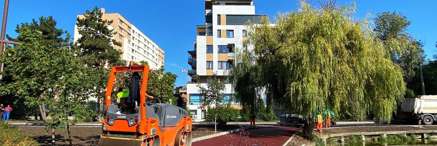 lucrari din 2020 la pista de biciclete de pe malul lacului din Gherogheni