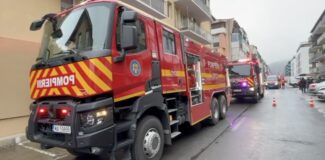 pompieri-incendiu-pompieri-incendiu-bloc-floresti