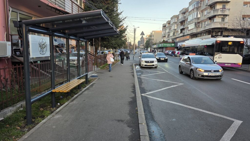 statii autobuz cu acoperis si panou lateral cluj dupex primaria cluj 4