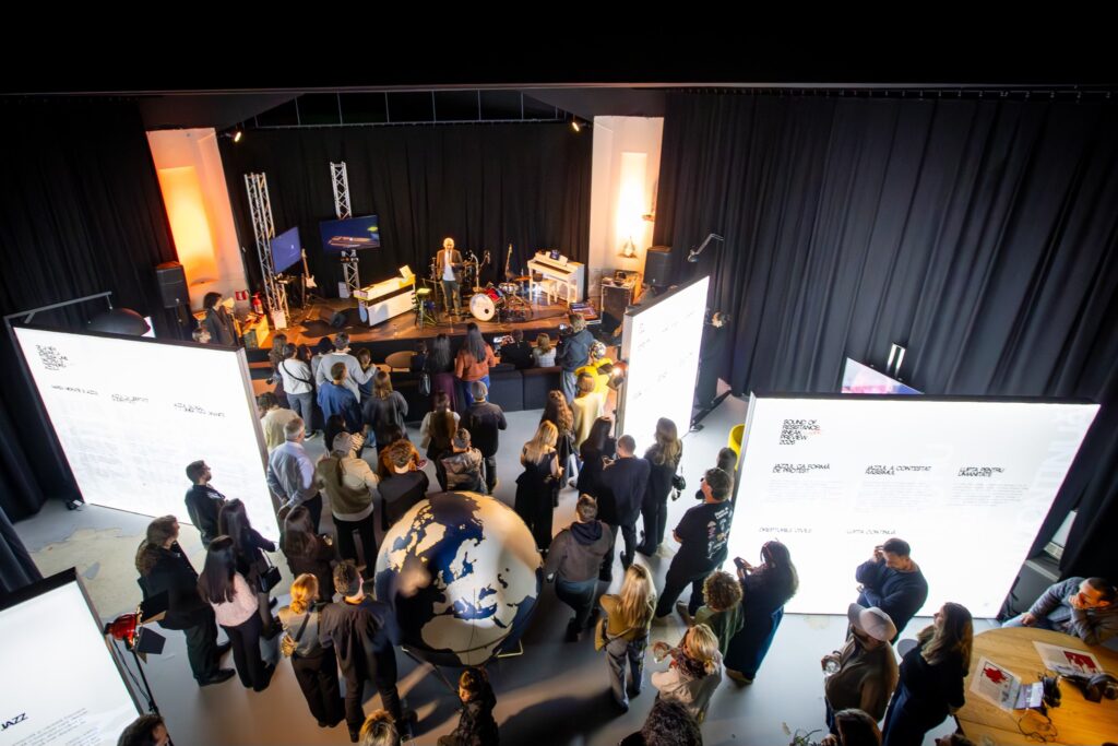 music gallery edison house of muzic fostul cinema steaua rosie8