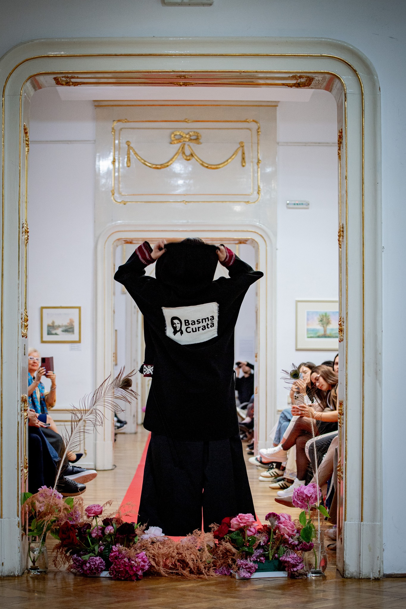 colectie basma curata artemiza korent mihai hendea