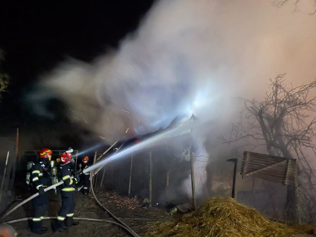 incendiu cluj pompieri ISU Cluj 