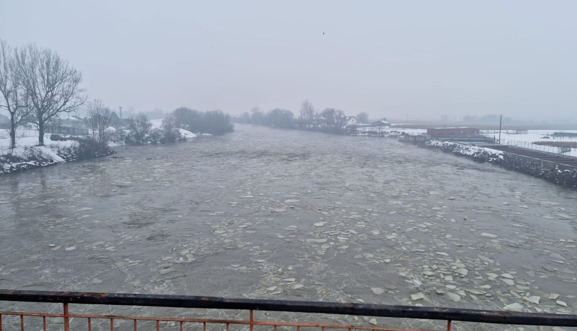 pod de gheață Someș Prefectura Cluj