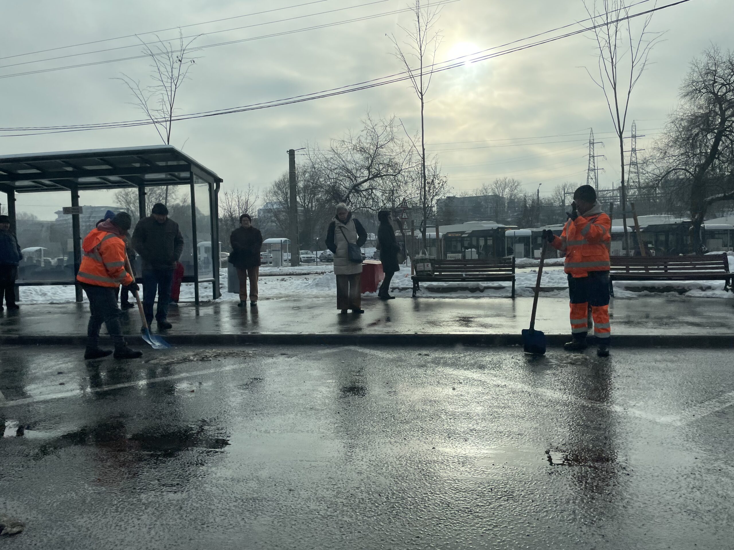 angajati supercom cluj la lopata