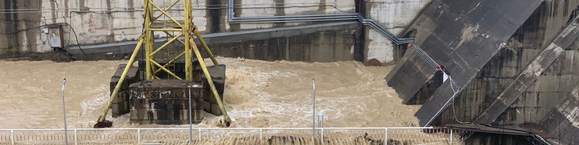 barajul mihaileni sursa apele romane