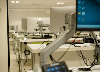 laborator media digitală FSPAC UBB