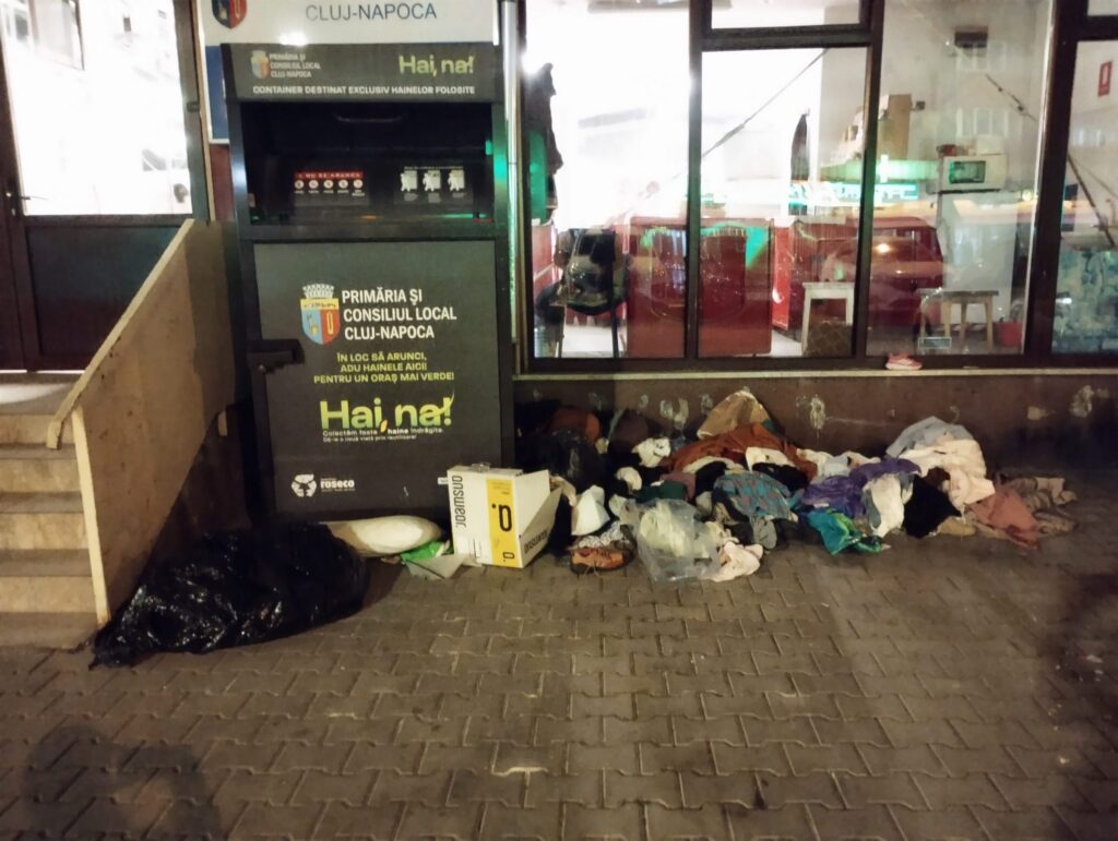 containere haine devastate cluj