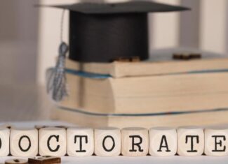 ilustrartie doctorate romania