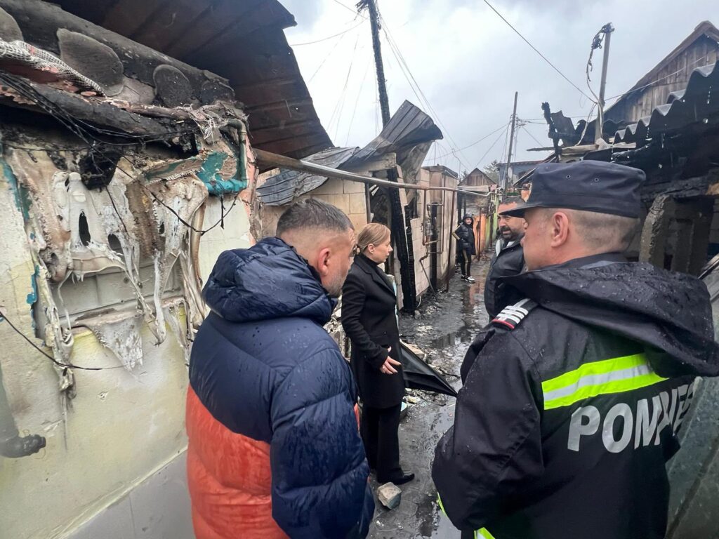 incendiu case romi turda 3