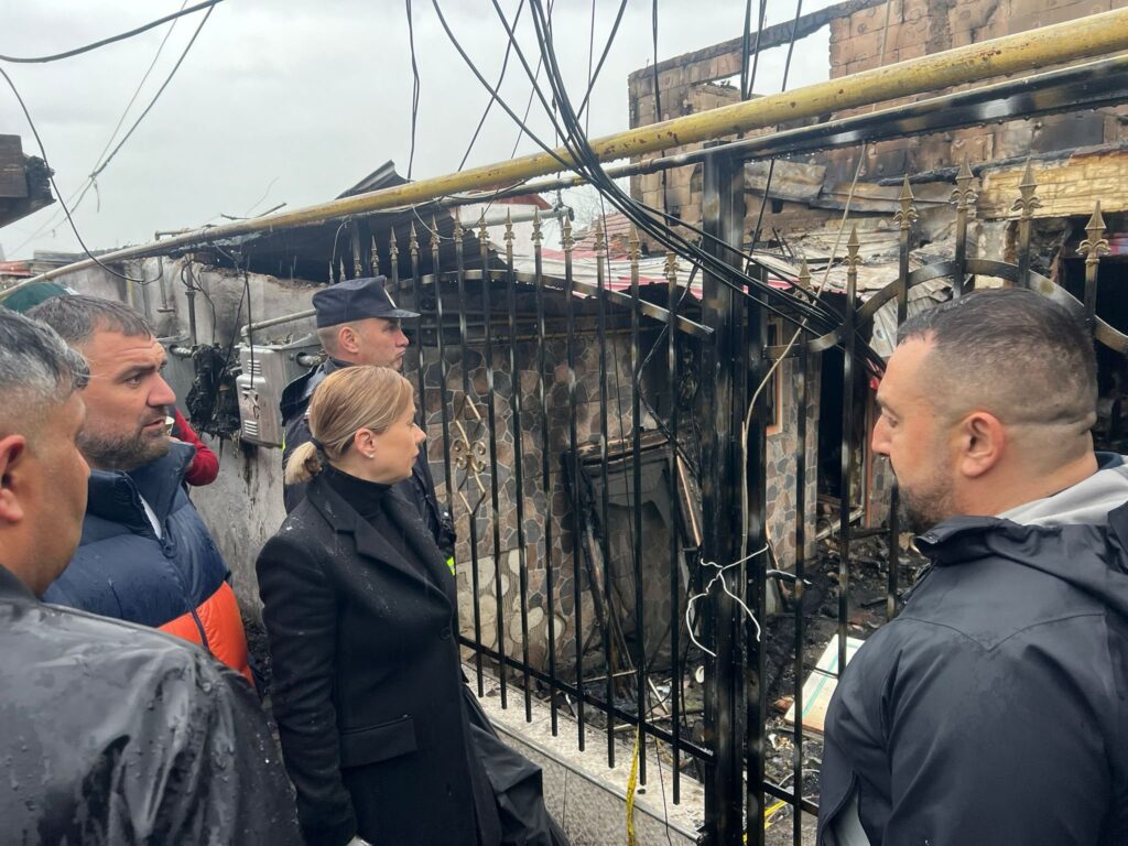 incendiu case romi turda