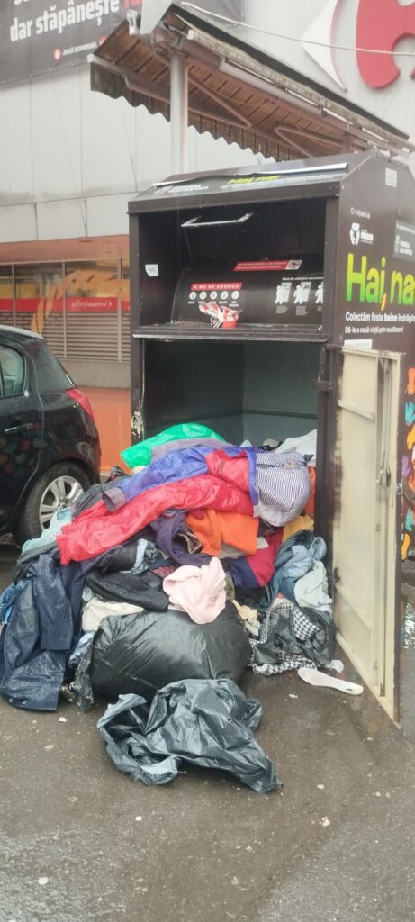 containere devastate cluj 