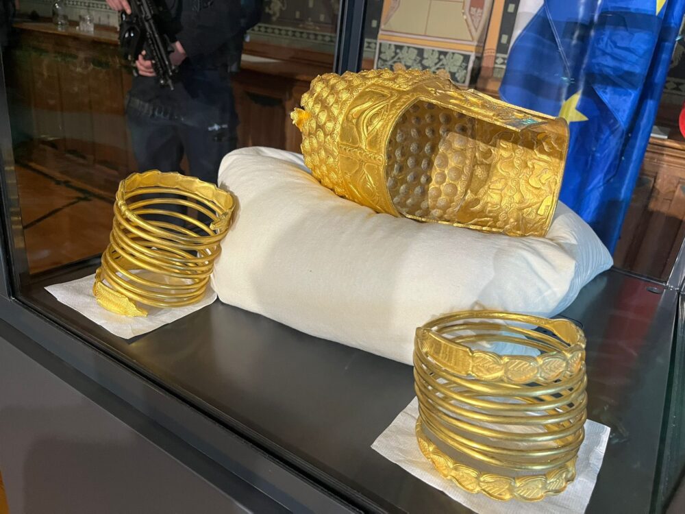 coif cotofenesti bratari dacice romania