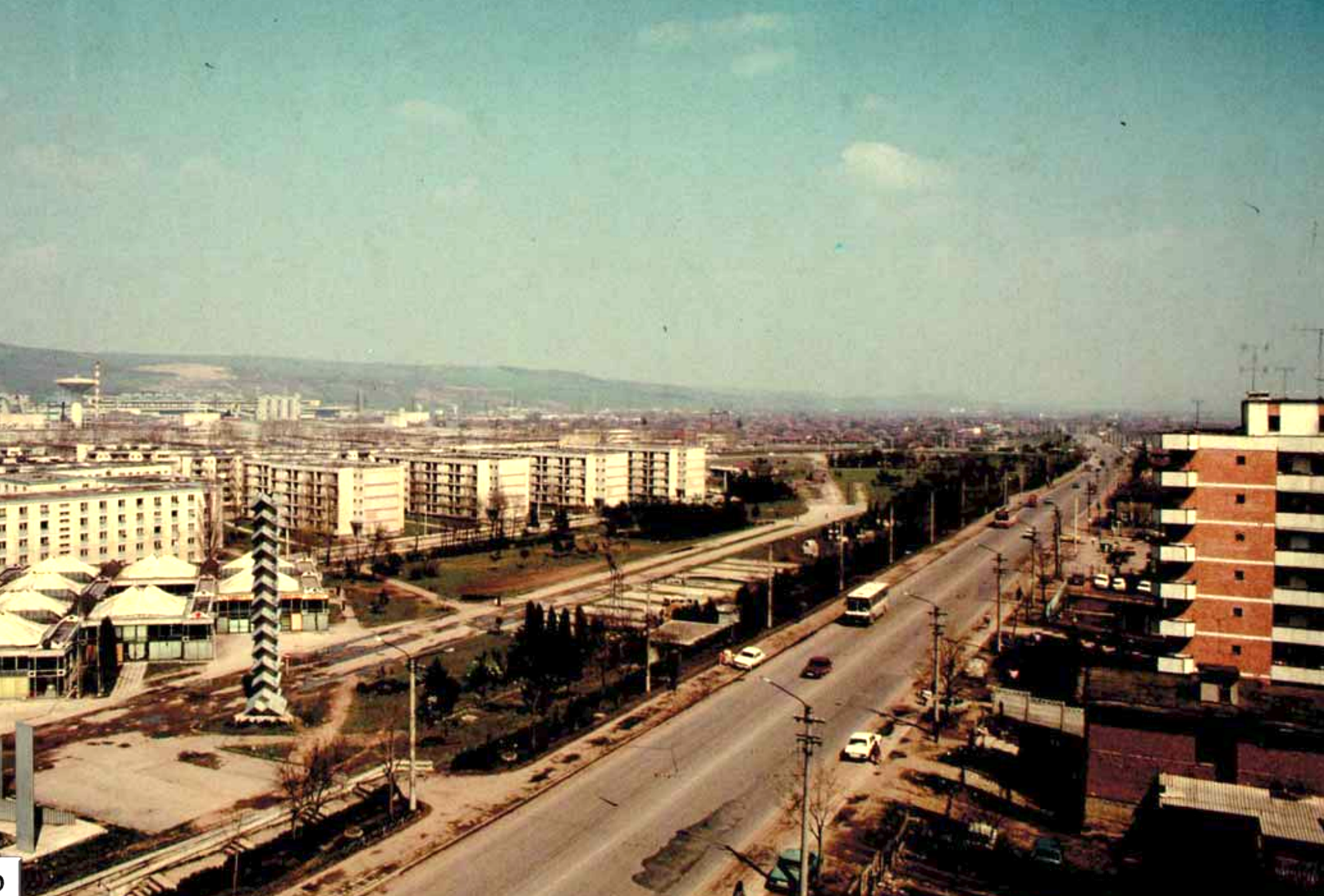 parcul expo transilvania / foto volumul ”Cluj-Napoca în 50 de ani de proiecte”