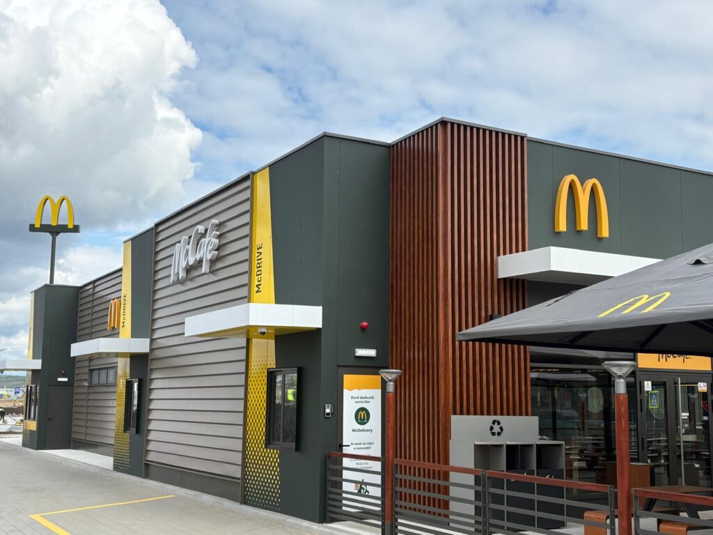 Mc Donald s Floresti 6