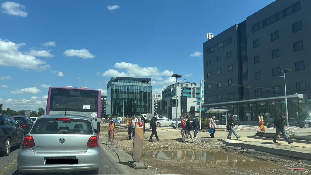 trafic pe santier largire DN1 floresti mai 2026