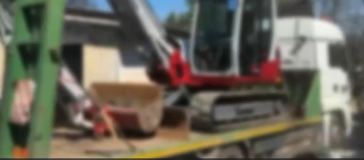 excavator furat franta / sursa IPJ Cluj