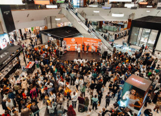 Iulius Mall Cluj, oameni in mall