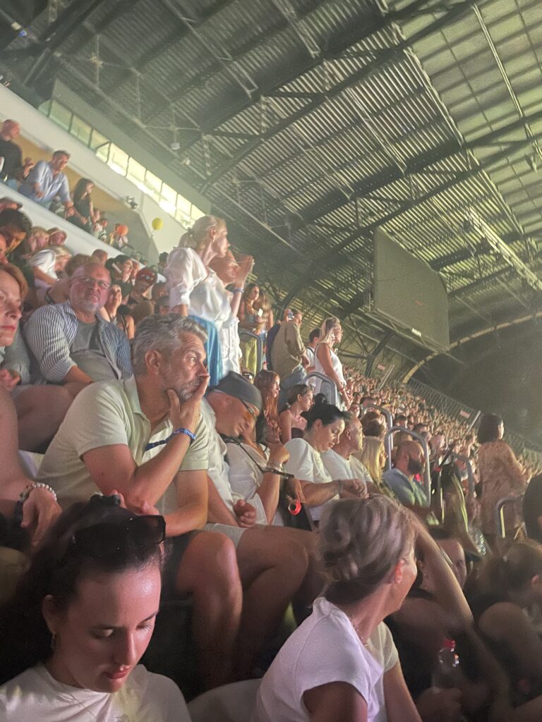 sting stadion cluj arena public