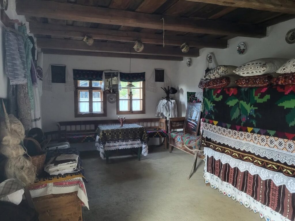 casuta bunicii gilau somesul rece