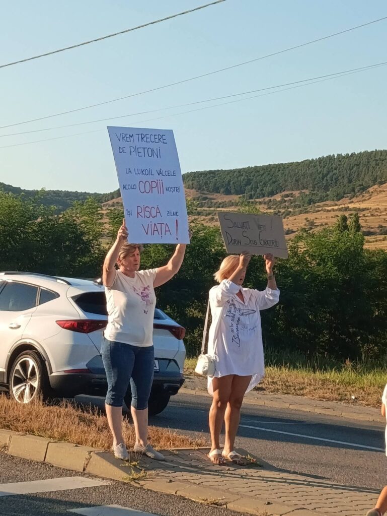 protest valcele oamenii au traversat DN1 repetat 3
