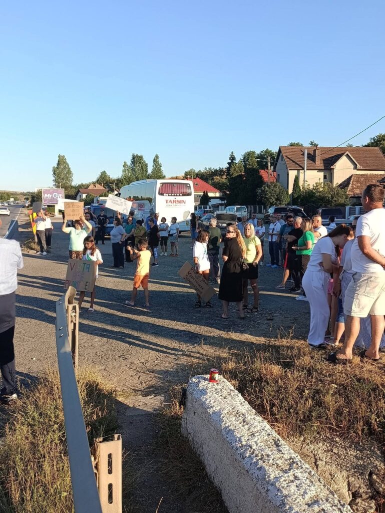 protest valcele oamenii au traversat DN1 repetat