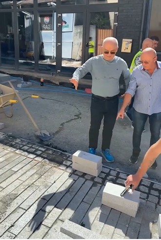 emil boc si ion pantelimon pe piezisa