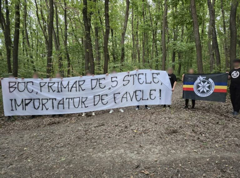 comunitatea identitara asocieatie rasista protest romi