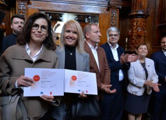 placheta premiu europa nostra la castelul banffy rascruci cluj
