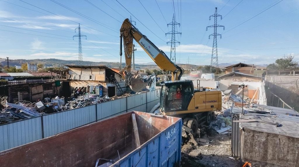 demolare constructii ilegale floresti 3