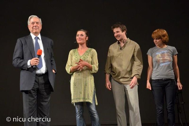 Mario Vargas Llosa, pe scena Teatrului Național alături de Ramona Dumitrean