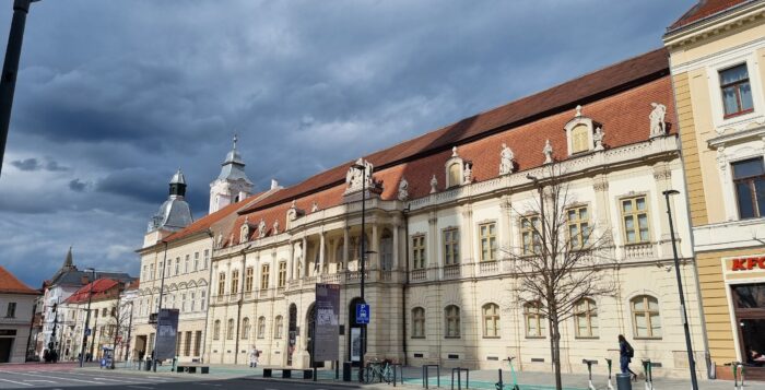 Cine sunt laureații Premiilor revistei Uniunii Scriitorilor din Cluj pe ...